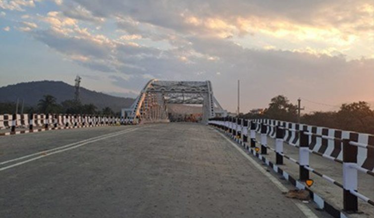 Steel bridge deck and approach on a completed road over bridge designed to IRC 24 limit state method