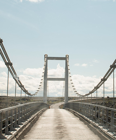 Modern bridge engineering and cable-stayed bridge construction